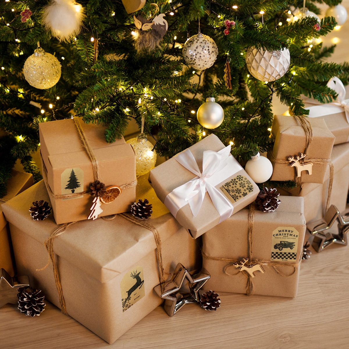 Destination Holiday Festive Christmas Adhesive Gift Tags - Shop Gift Wrap  at H-E-B