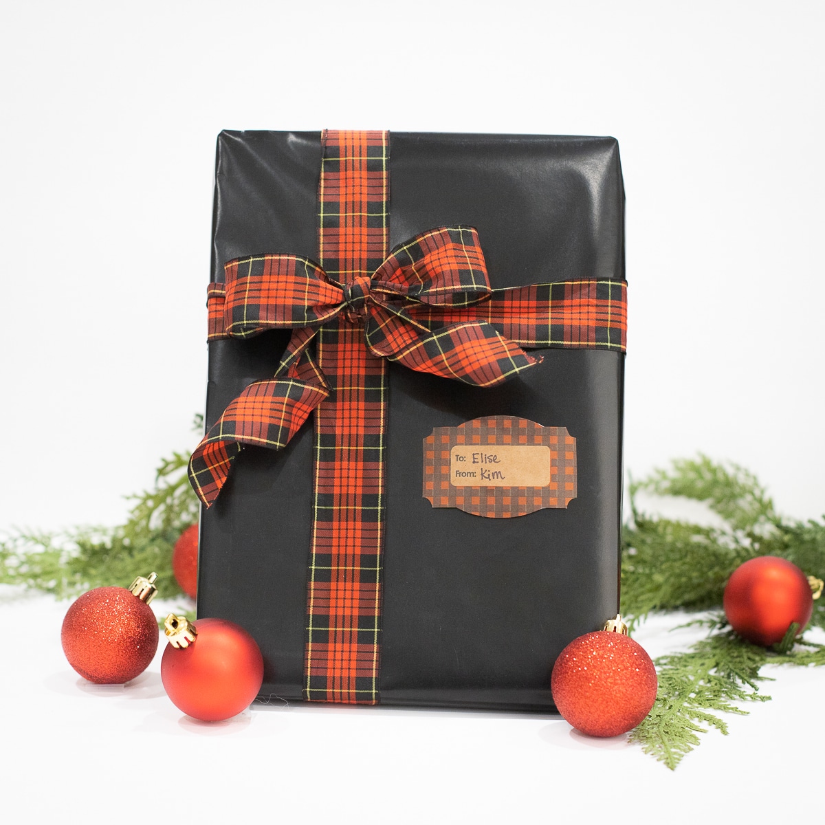QTY 100 Red Buffalo Plaid Holiday Kraft Gift Tags